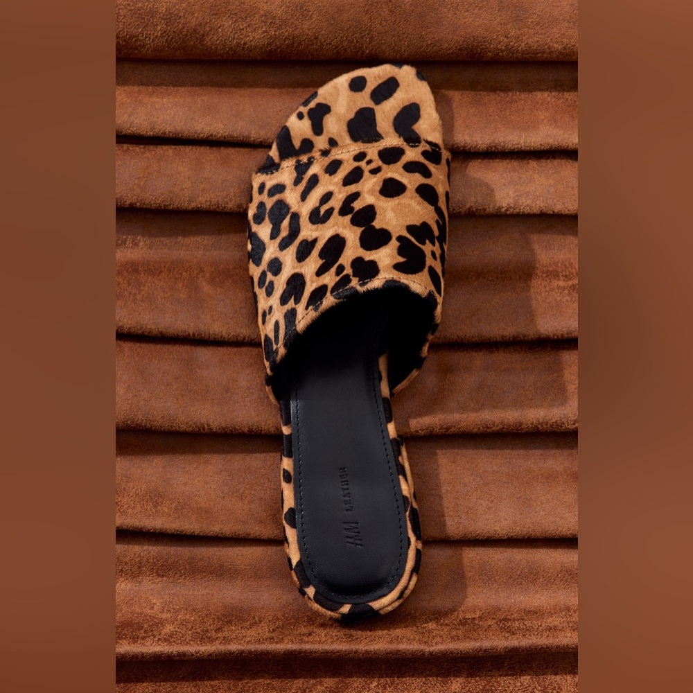 NWT H&M Leather Sandal in Beige/Faux Leopard